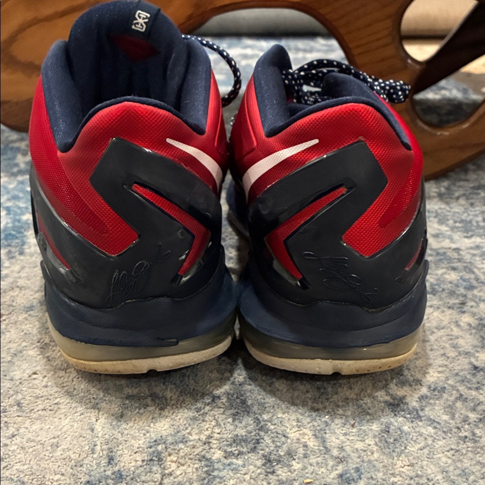 Nike Red and Navy Basketball Shoes with White Swoosh - Picture 4 of 6